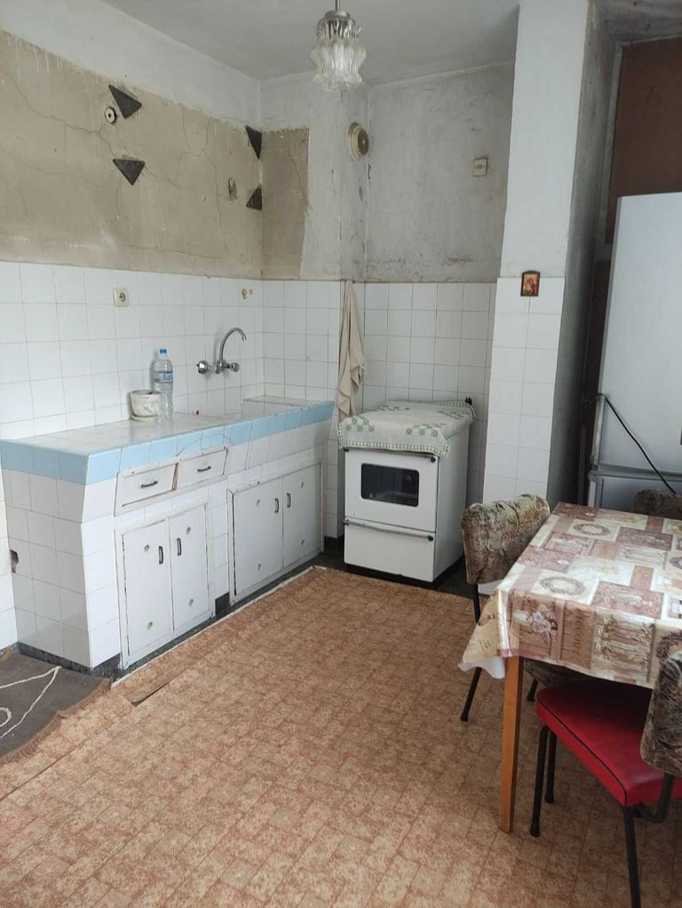 Продава се Четиристаен апартамент в Търговище, Запад 1 - 92 кв.м за 1220 €/кв.м - Снимка #7