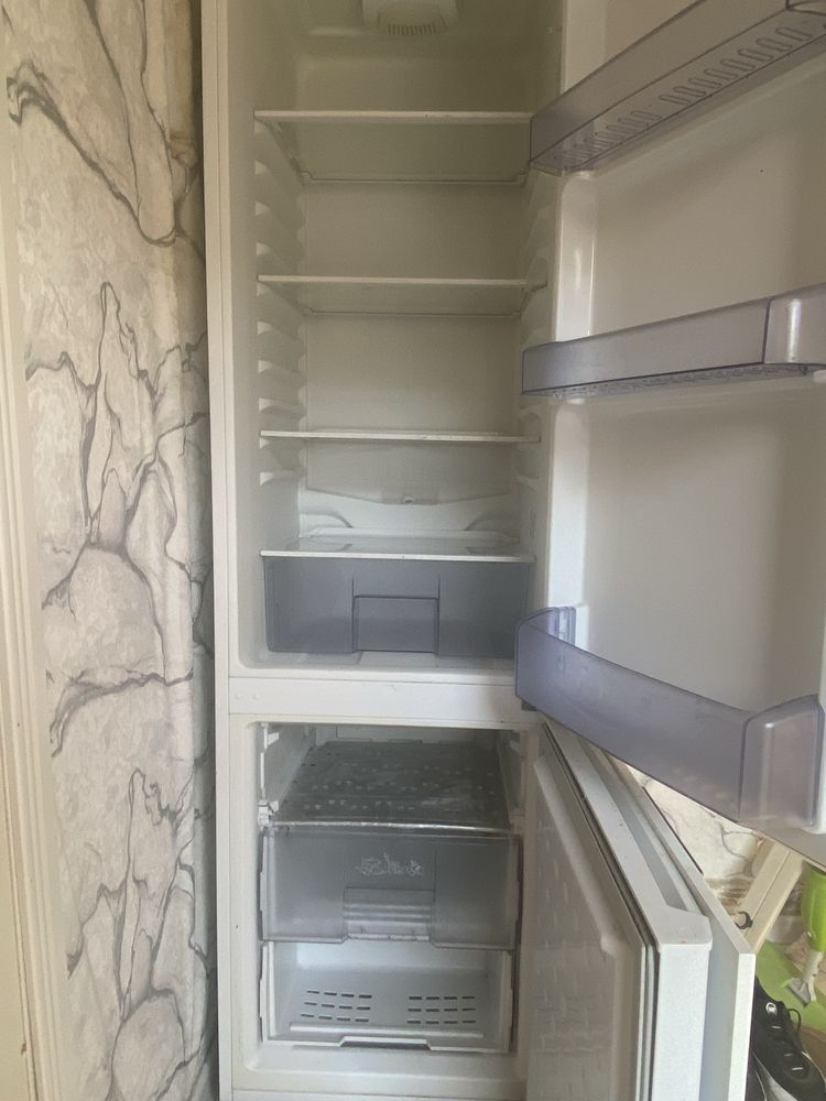 Холодильник beko