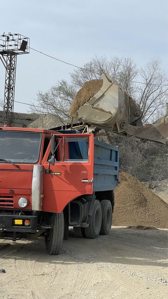 Доставка камаз сникерс пгс отсев щебень