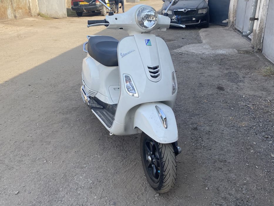 Мопед vespa lx 125