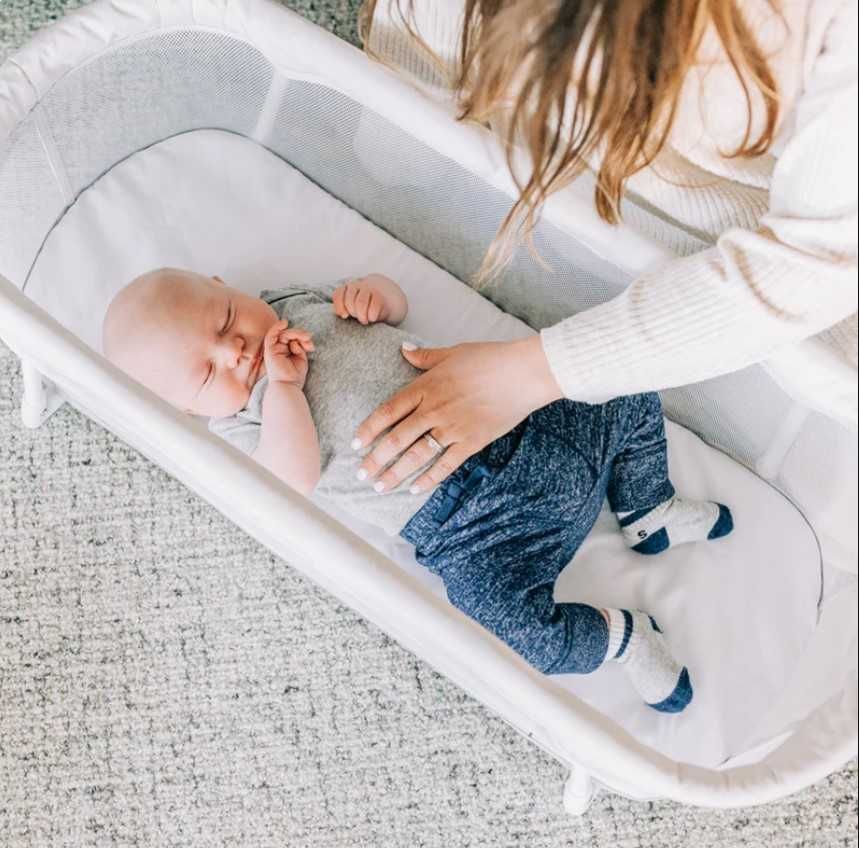 Patut portabil pt bebelusi Snuggle Nest