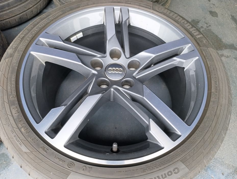 Jante originale Audi A4 B9  245 40 18 continental iarnă dot 2022 noi
