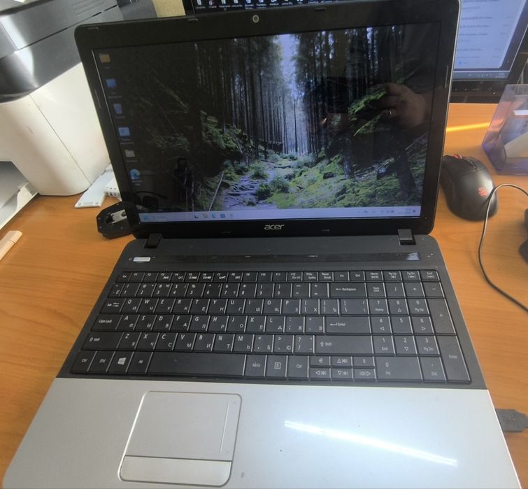 Ноутбук Acer Aspire E1-571G