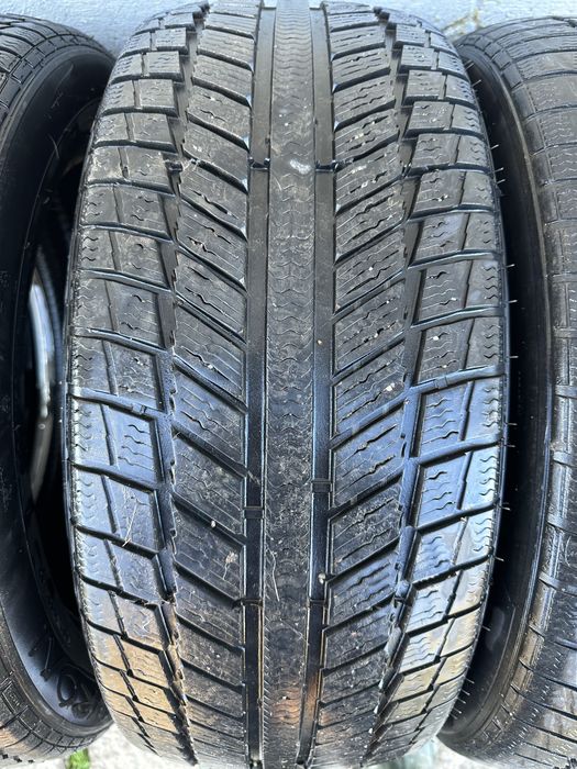Cauciucuri Syron Everest 235/50 R18 DOT 3020