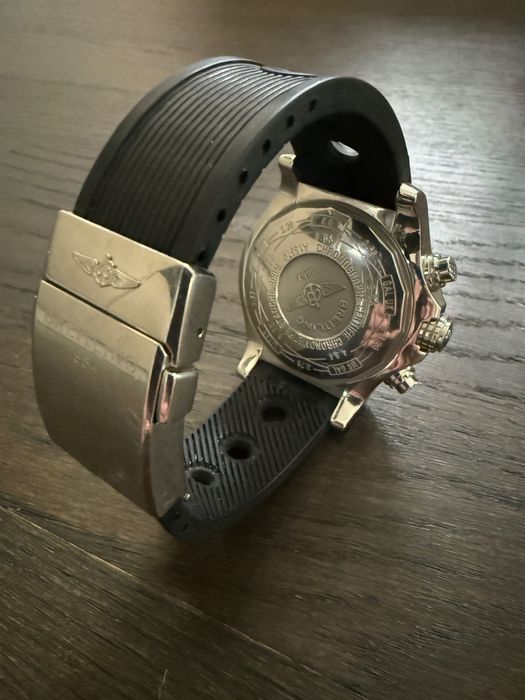 BREITLING Super Avenger Chronograph 48 mm