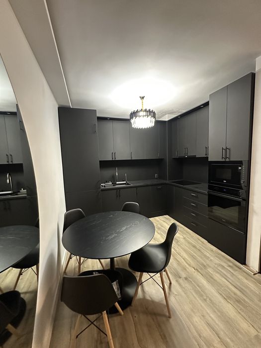 Vand apartament 2 camere