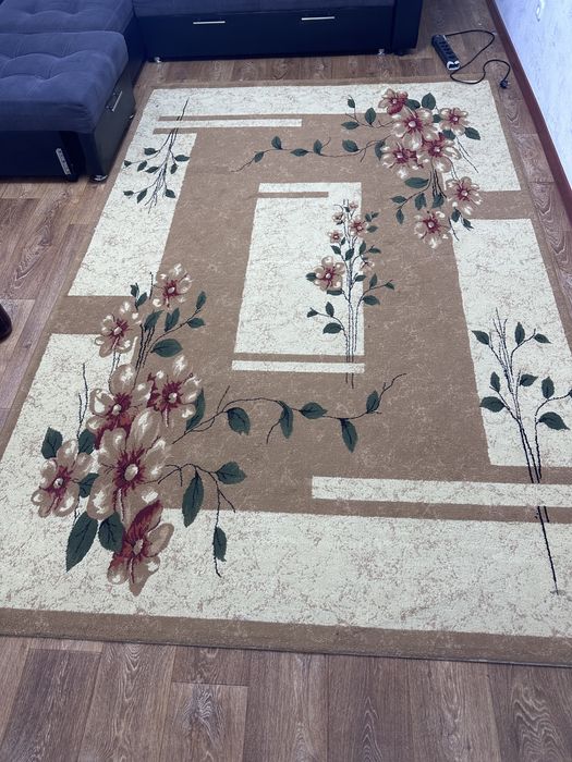 Продам ковер за 12000