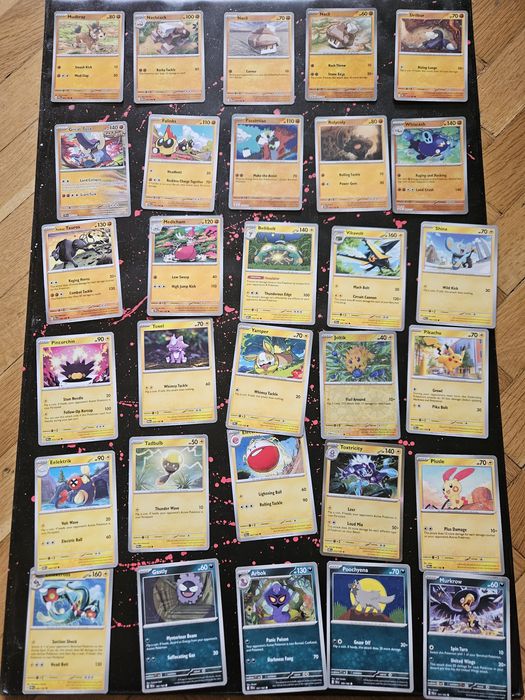 215 Pokemon cards