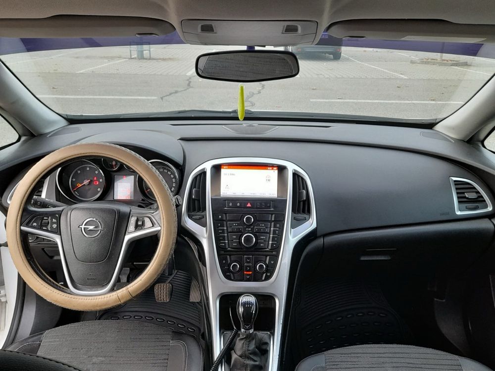 Opel Astra J Sports Tourer 1.7 110cp 2014