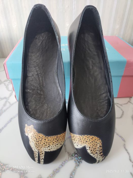 Продам лодочки 37 размер нат. кожа.