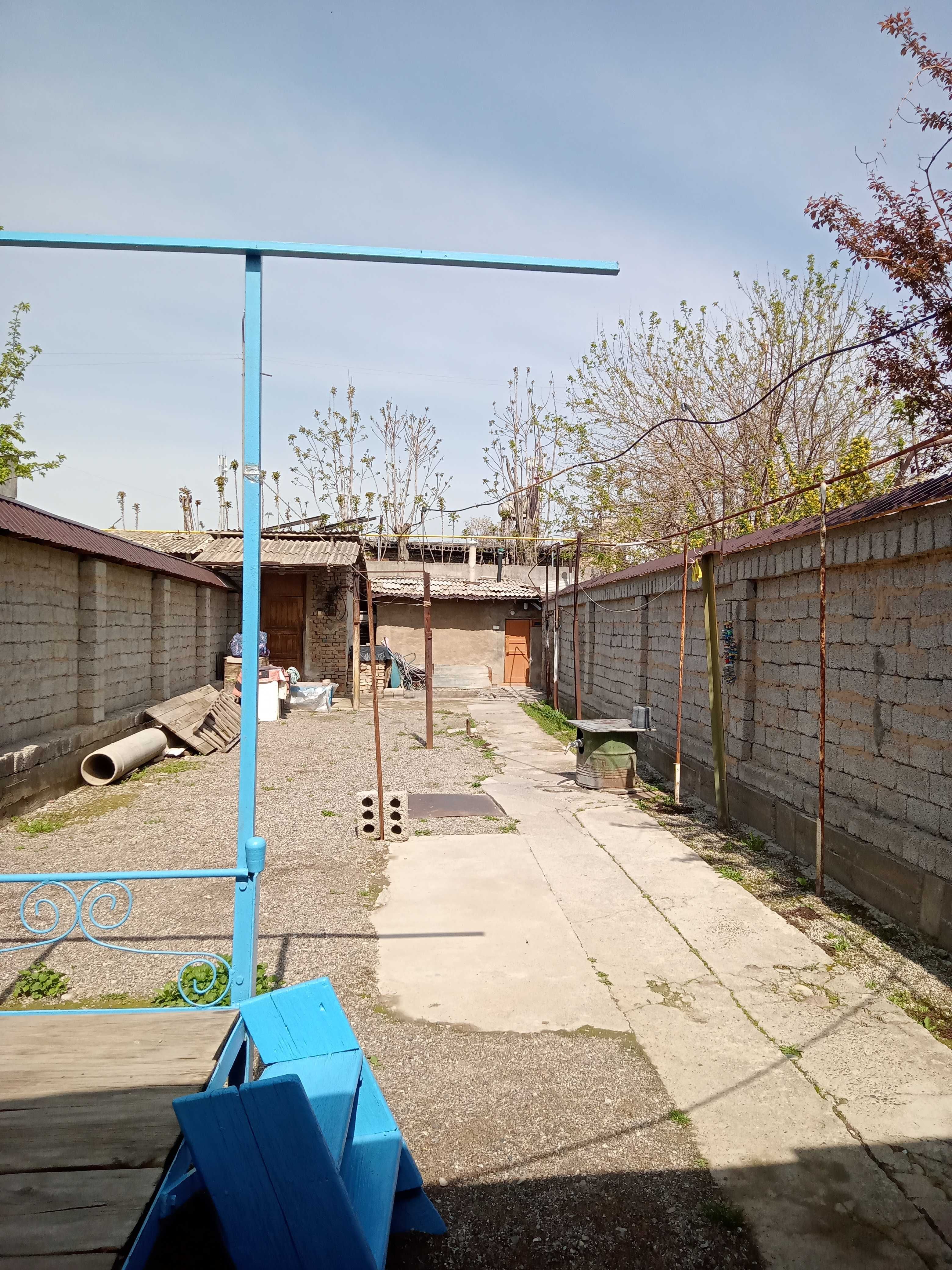 Yu  Продаётся дом на 4,8сотках земли Яшабадский район, 215школа