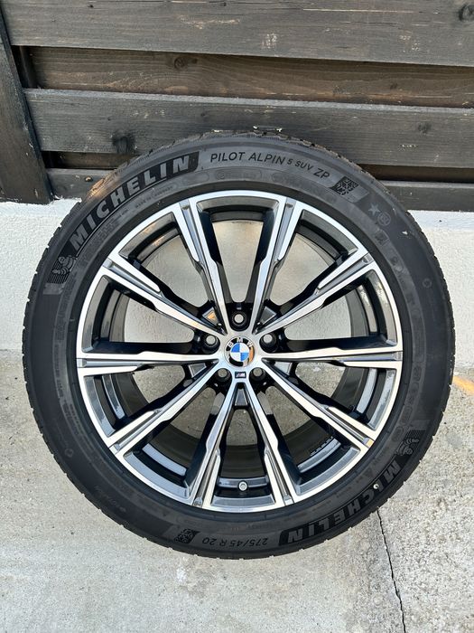 Jante BMW  X5 X6  G05 G06 r20 iarna 275 45 20