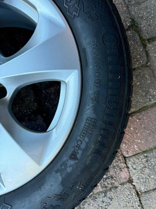 Janta aliaj R17 BORBET cu anvelope iarna BMW X3 F25