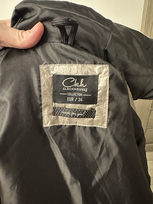 Geaca argintie de ploaie impermeabila C&A marimea 34