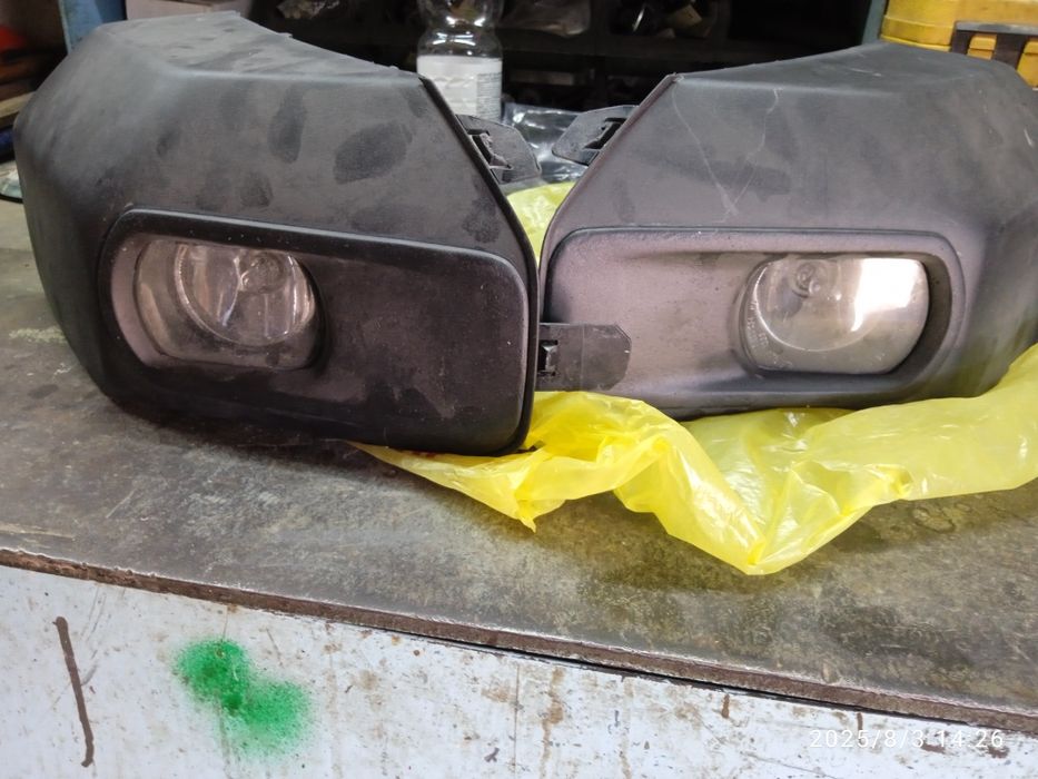 Продам накладки на бампер для автомобиля Тойота Fj cruiser