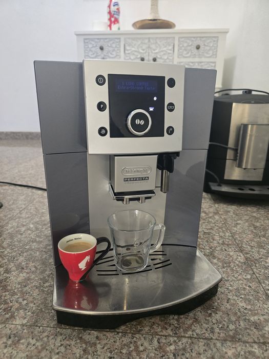 Кафемашина Delonghi Perfecta
