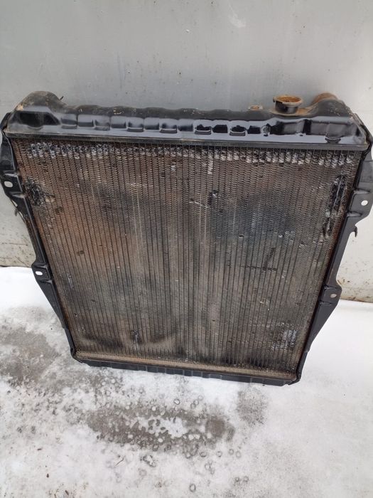 Надёжный МЕДНЫЙ радиатор на Toyota Surf (не одноразовый)