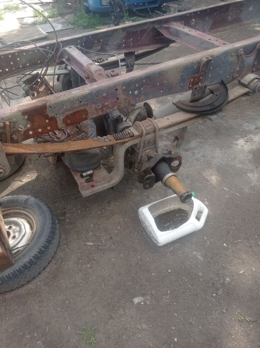 Запчасти на Mercedes - 814