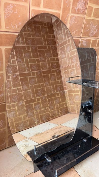 Зеркало для впнной комнаты