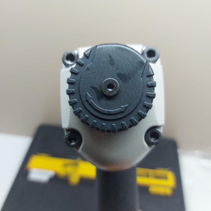 ПРОМОЦИЯ.Пневматичен такер за скоби и пирони Dewalt DPSB2IN1