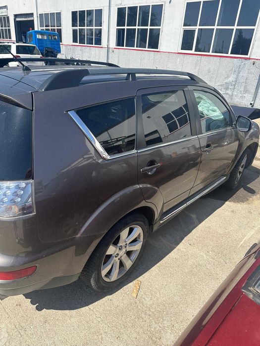 Vand Mitsubishi Outlander 2012 Epava