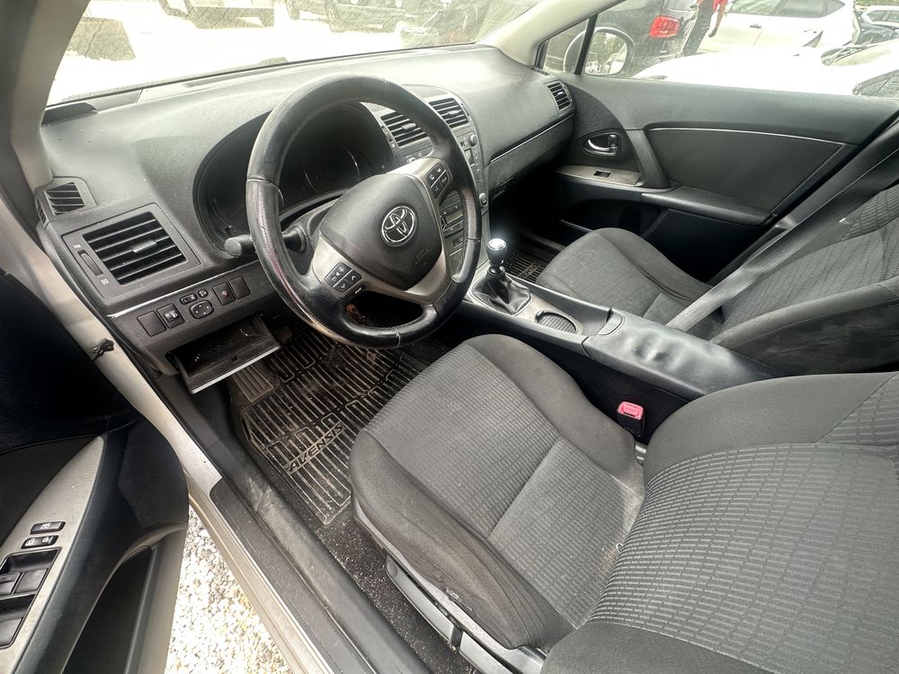 Toyota Avensis D4-D на части