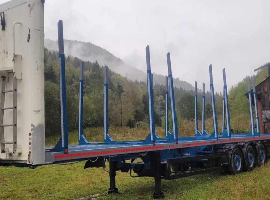 Semiremorca forestiera