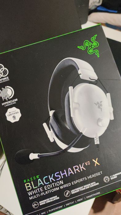 Наушники razer v2