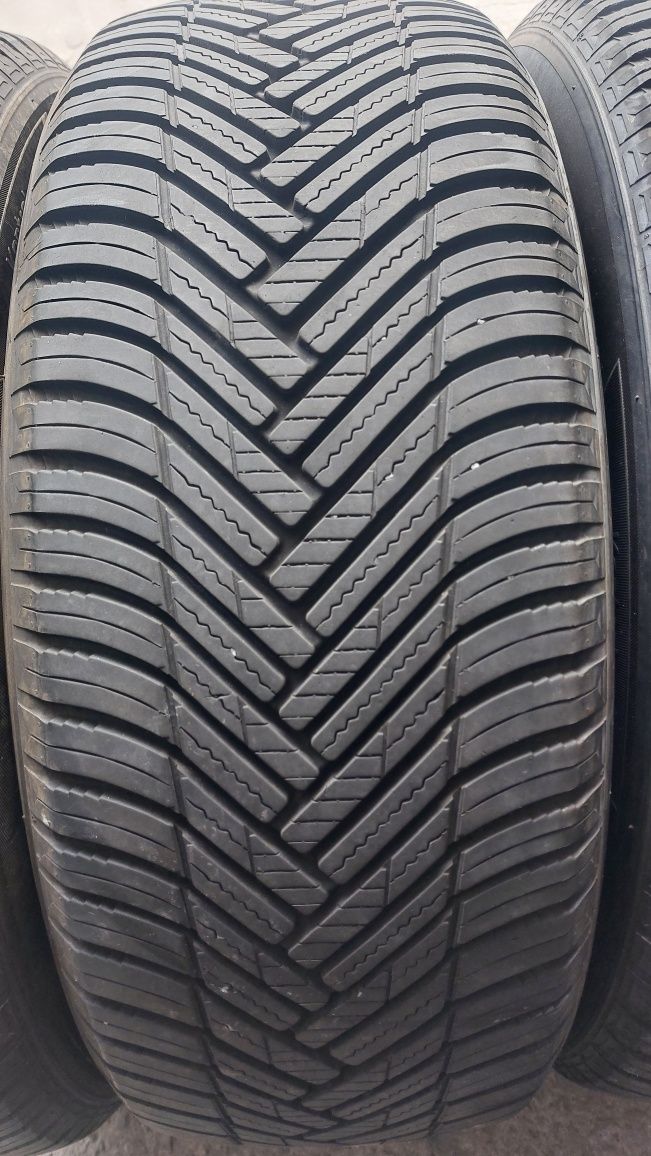 Всесезонни гуми 235/55/19 Hankook Kinergy 4S 4 броя