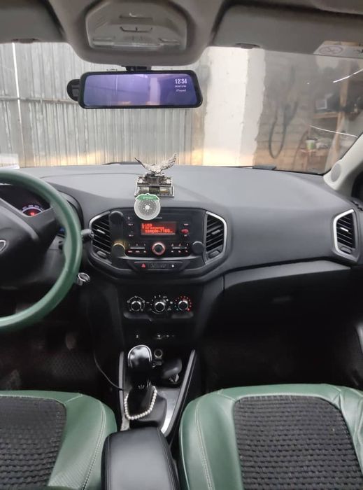 Срочно срочно продается автомобиль Лада XRey