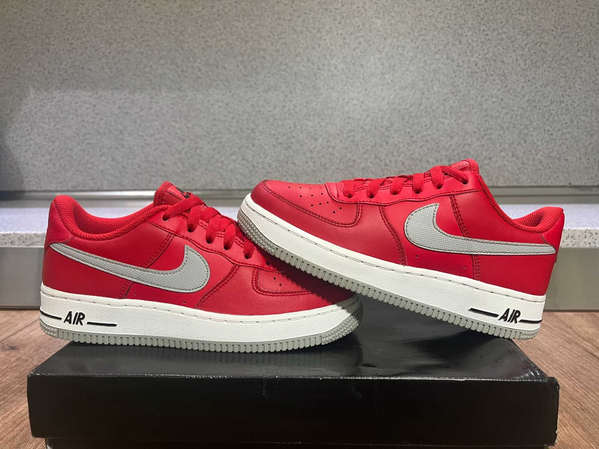 ОРИГИНАЛНИ *** Nike Air Force 1 Low GS 'University Red'