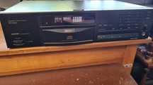 Продавам CD player PIONEER PD-S501