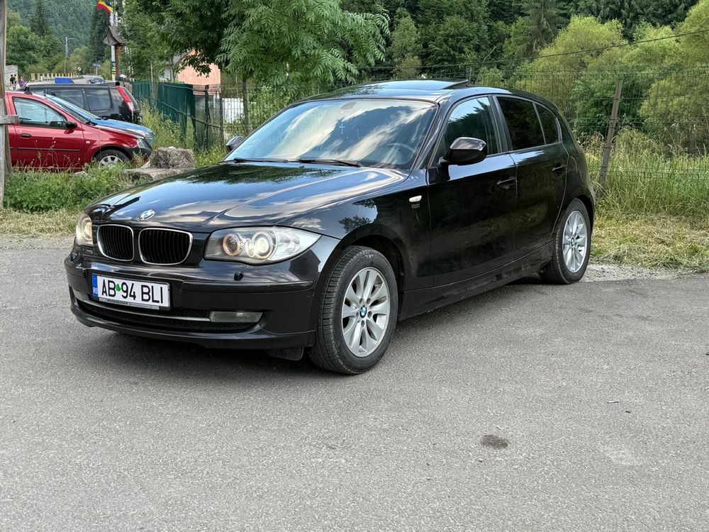 BMW Seria 1 - 116 CP - An 2010 - Negru - 2 TDI