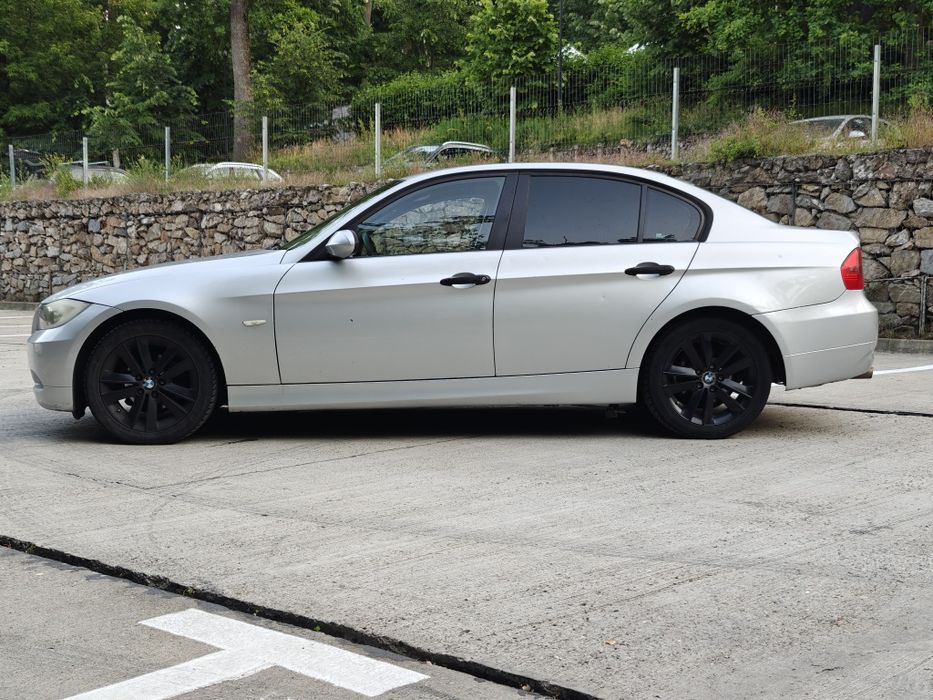 BMW E90 320i 150CP