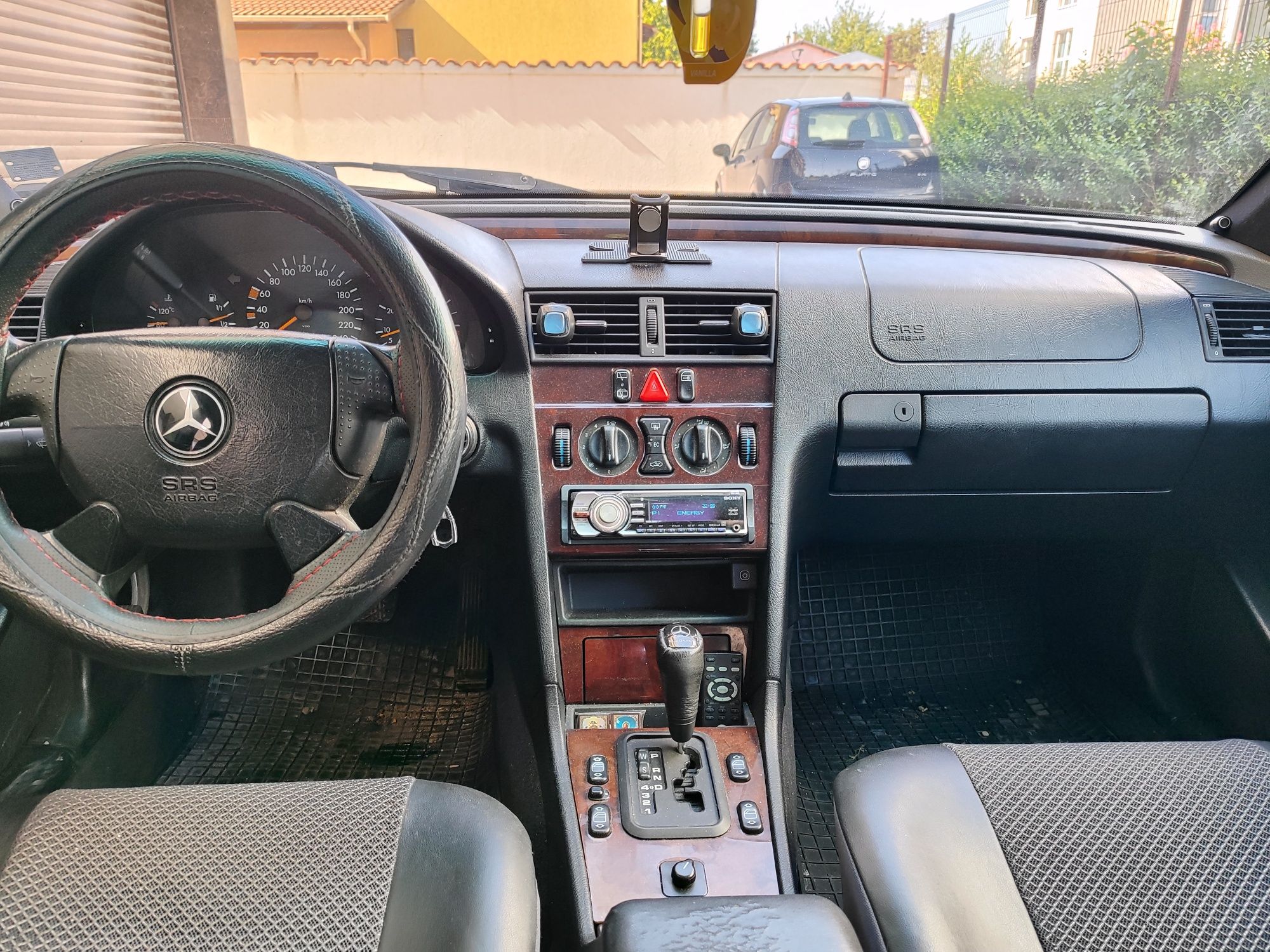 Мерцедес С230 бензин газ автоматик