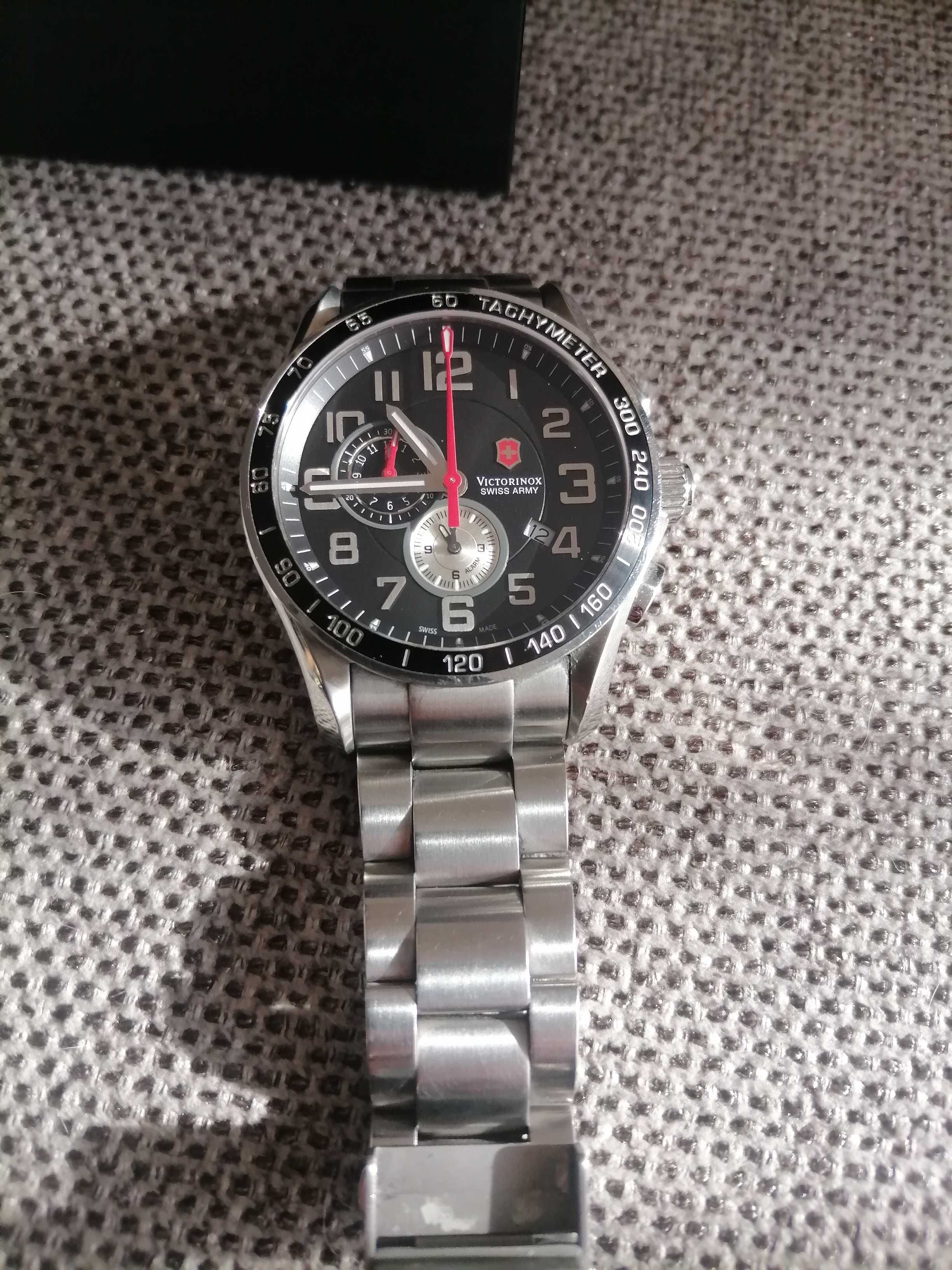 590лв.налена ЦЕНА Victorinox Clasic XLS Alarm Quartz Black Dial Mens