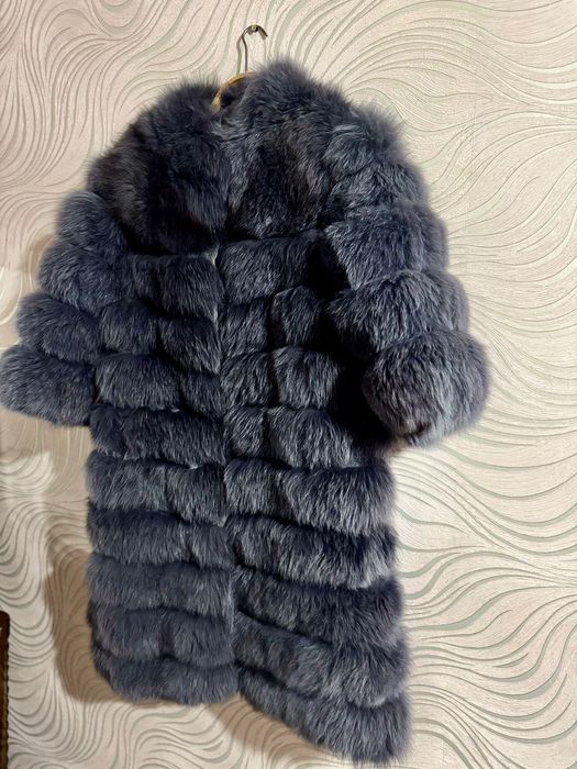 Продам Шубу Песец