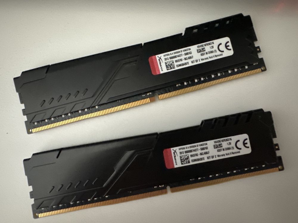 Vand 2 placute RAM FURY, 8GB/placuta