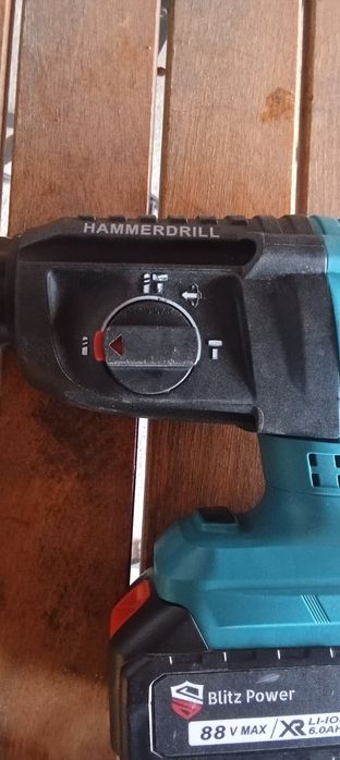 Rotopercutor hammerdrill