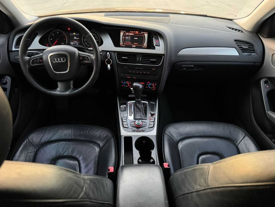 Audi A4 B8 2.0 automat XENON 2008 AVARIAT LOVIT AVARIATE