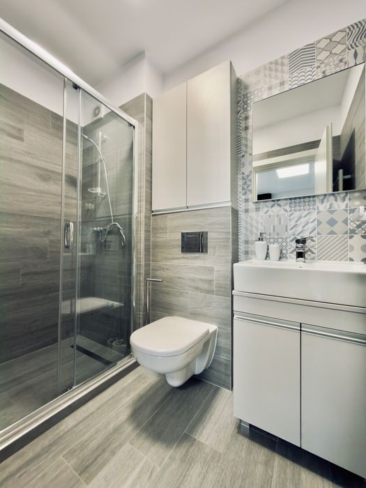 Apartament de inchiriat cu 3 camere in zona Tractorul,parcare si boxa