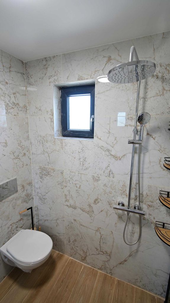 Продава се Къща в с. Гълъбник, Област Перник - 160 кв.м за 1488 €/кв.м - Снимка #13