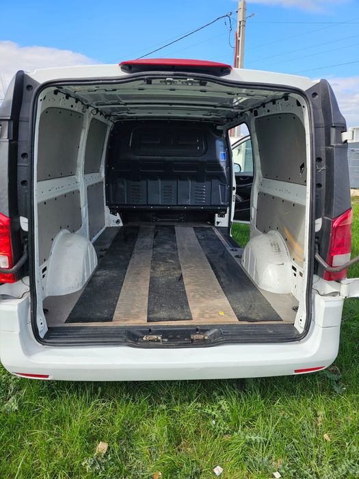 Vând Mercedes Vito garanție 24 luni