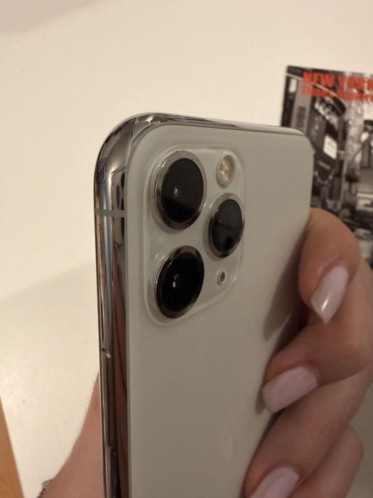 IPhone 11 Pro - без видими следи от употреба