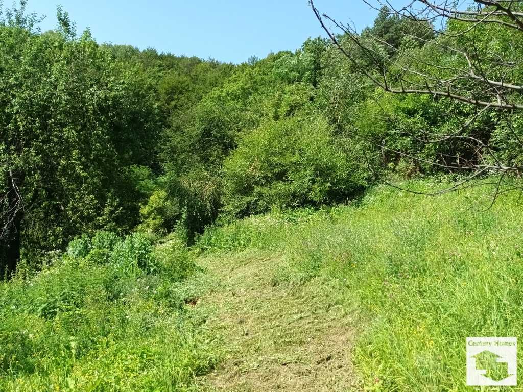 180056 Реновирана къща с 3 спални в живописното село Креслювци