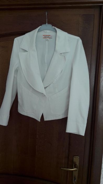 Sacou alb din material stretch