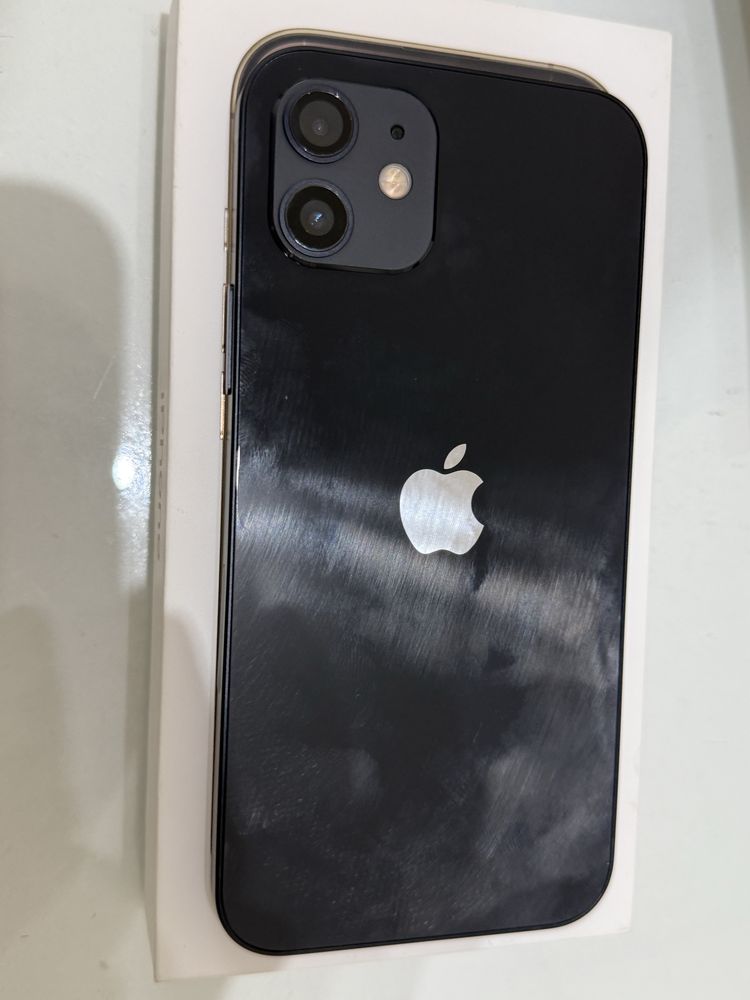 iPhone 12, 128 gb като чисто нов