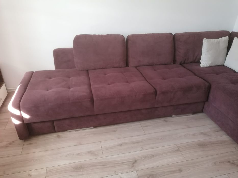 Vând colțar extensibil cu lada de depozitare