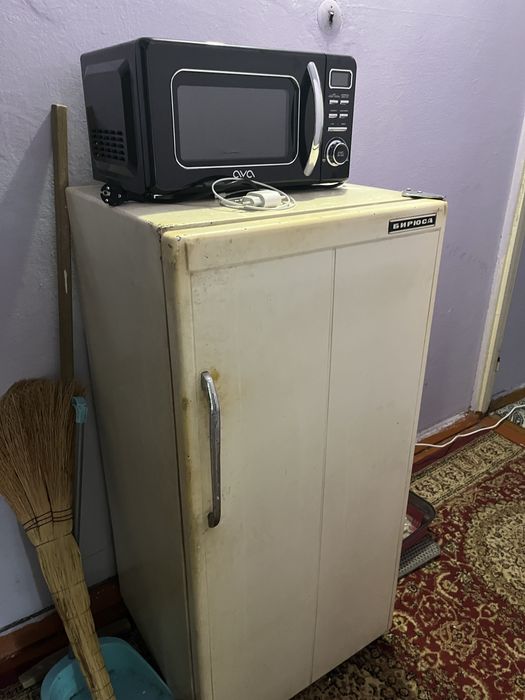 Продам холодильник