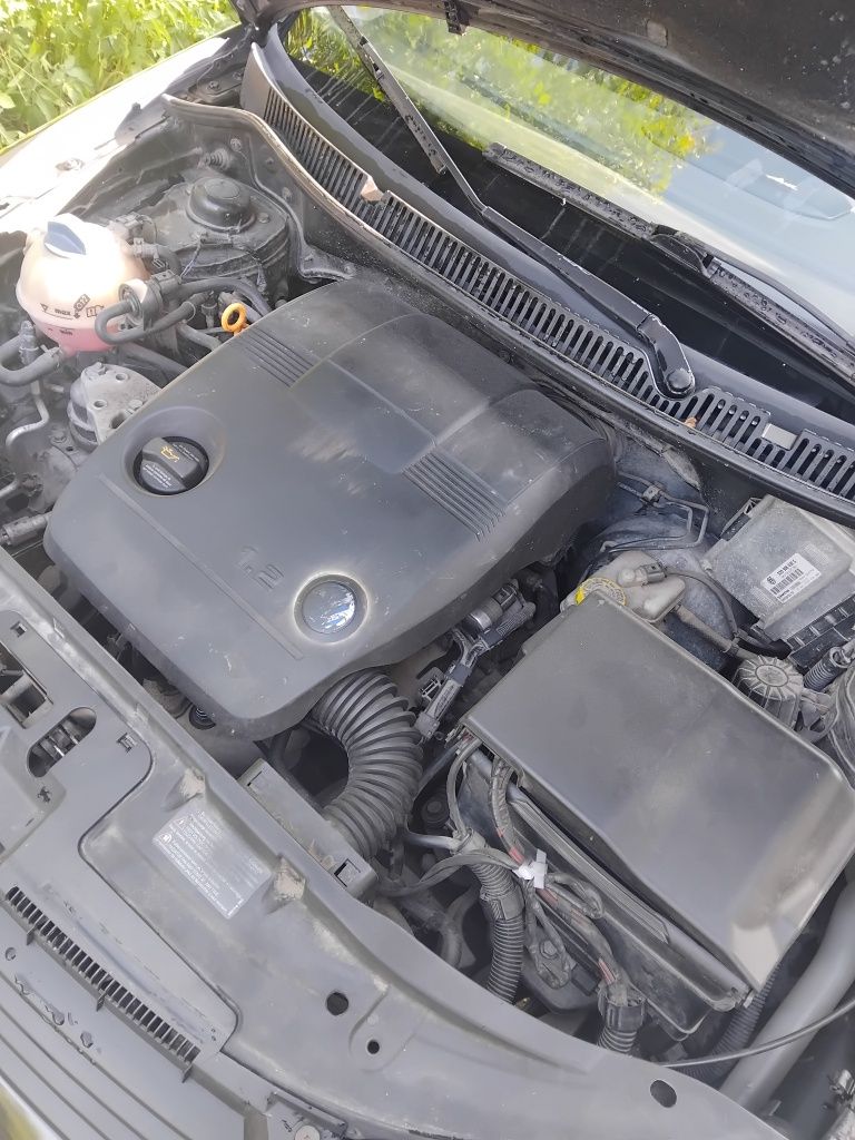 Vând polo 1.2 benzina